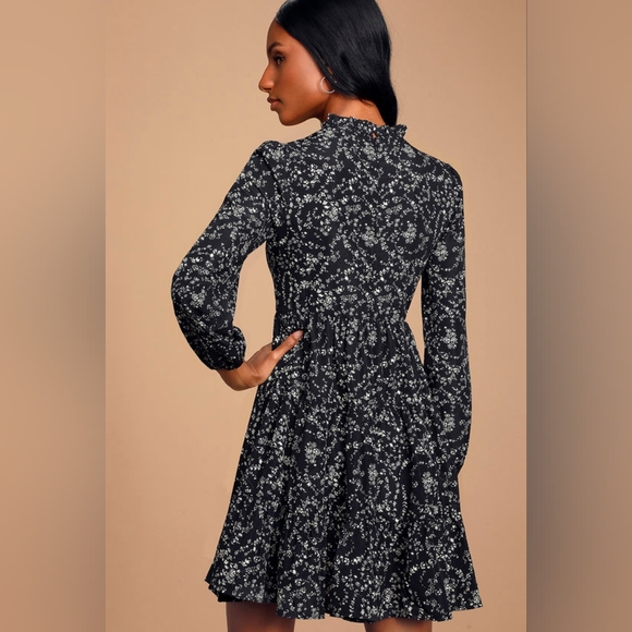 Molly Bracken Black Floral tiered Babydoll Dress - Picture 4 of 12